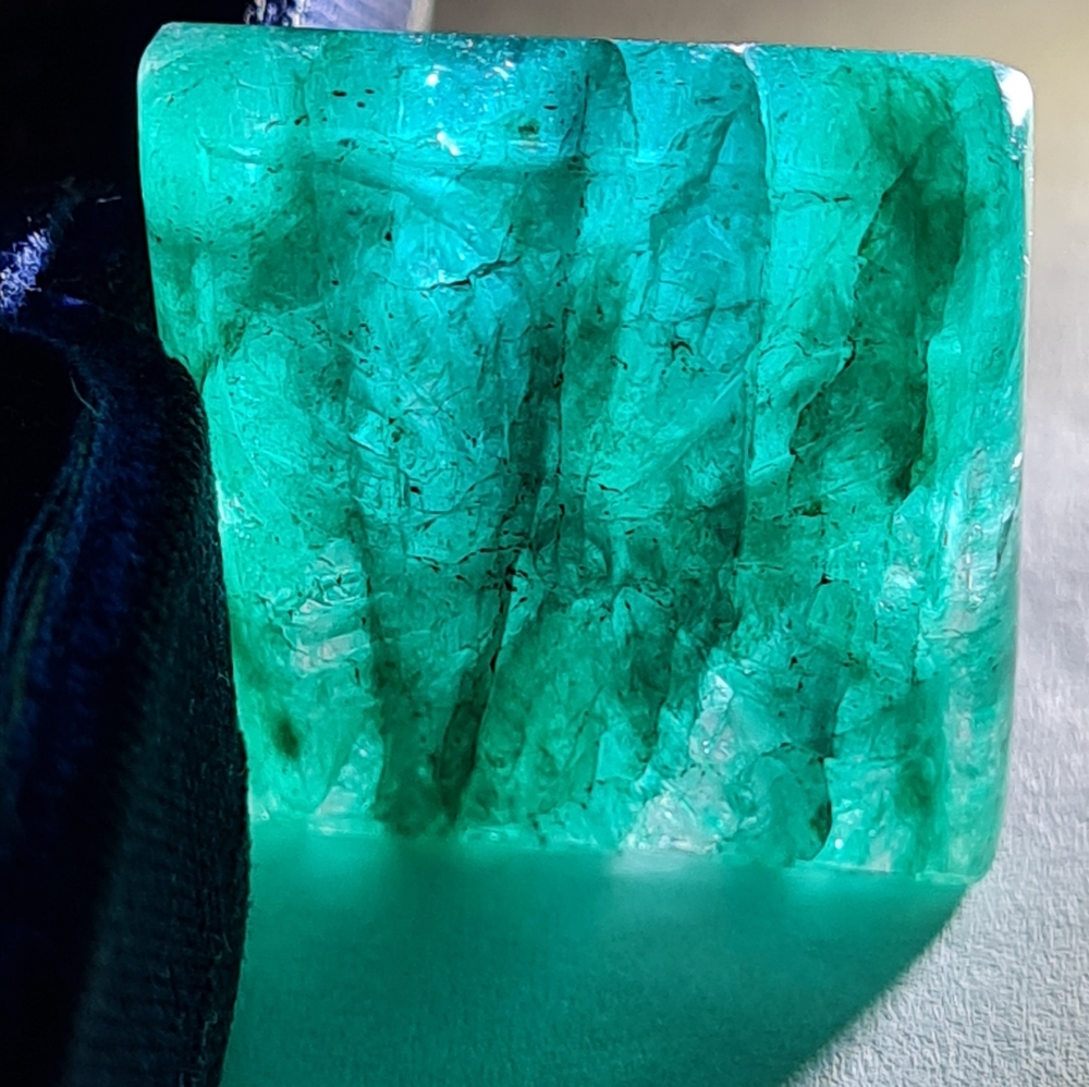 Rectangular Emerald Flower Sculpted - image 3